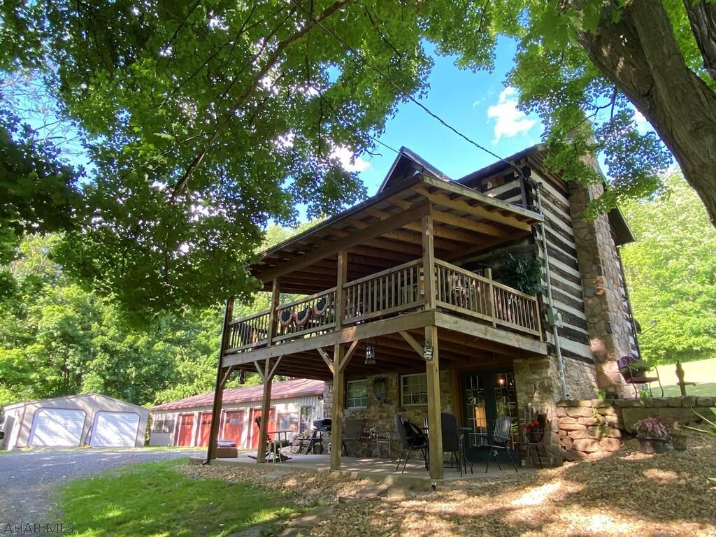 Property Photo: 289 Spruce Street PA 16625