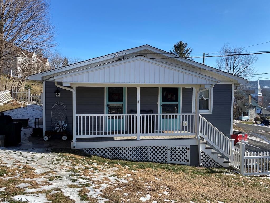 Property Photo: 228 Hill Street PA 15537