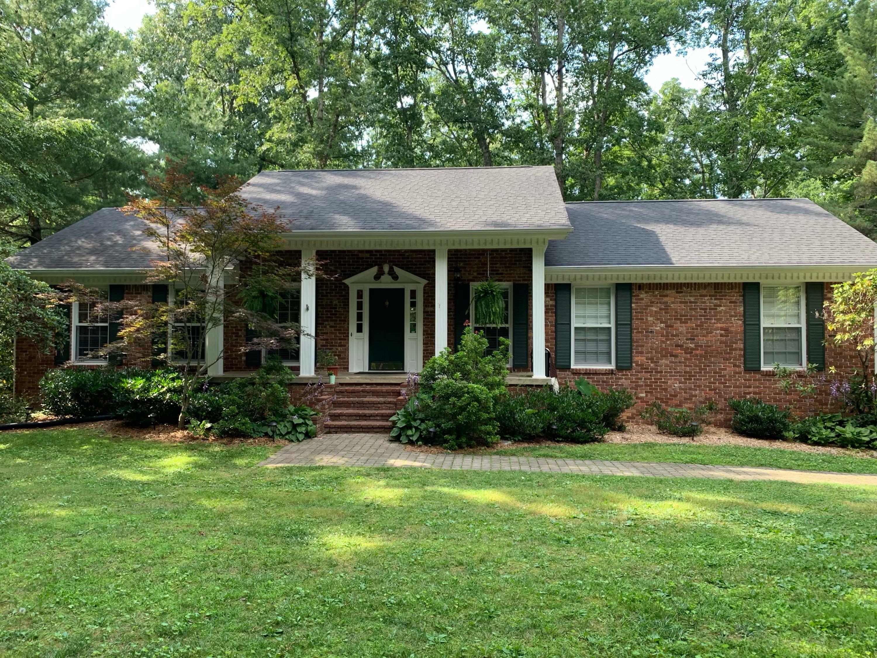 Property Photo:  904 Glamis Circle  TN 37377 