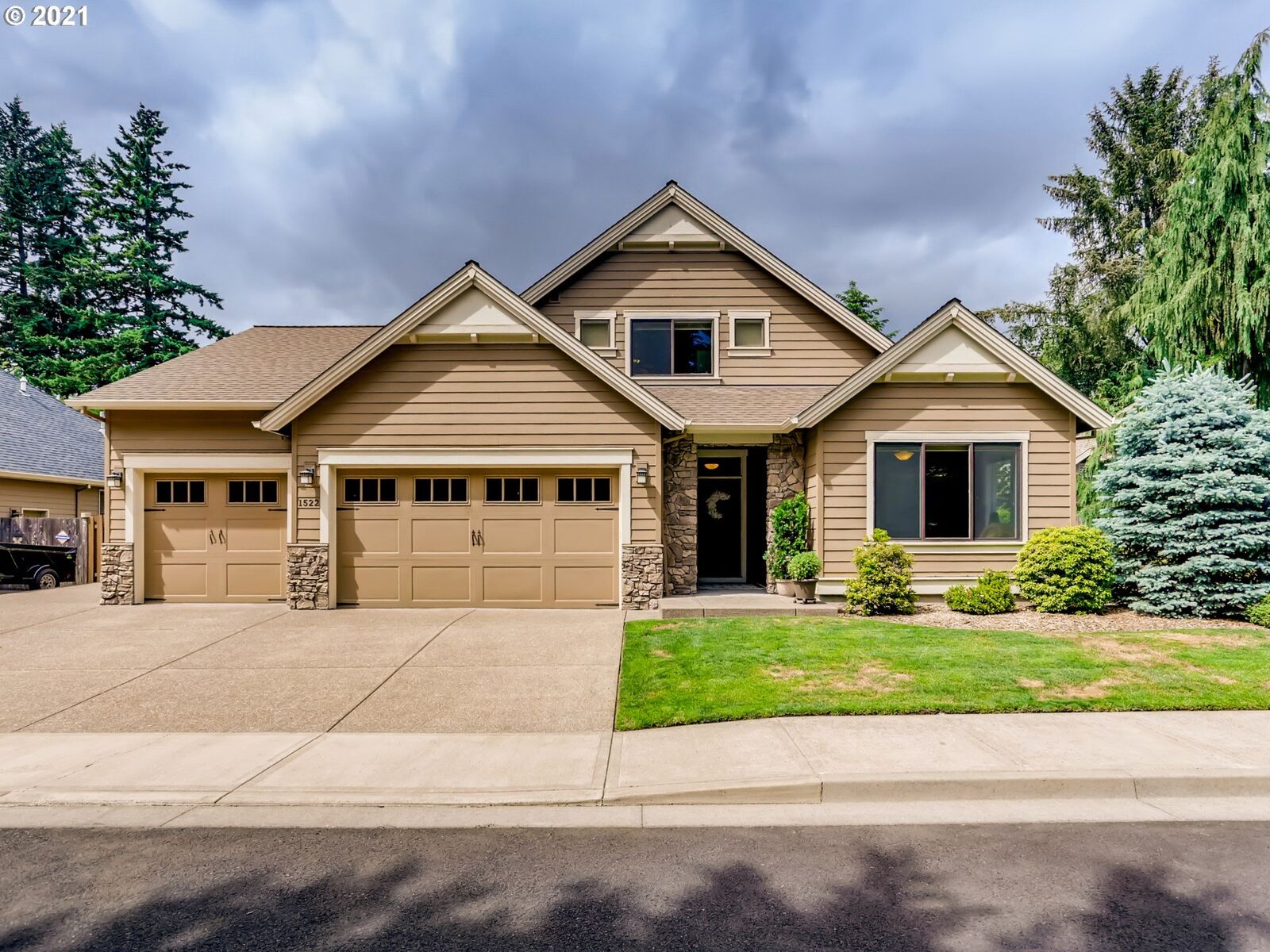 Property Photo:  1522 NE Jackson School Rd  OR 97124 