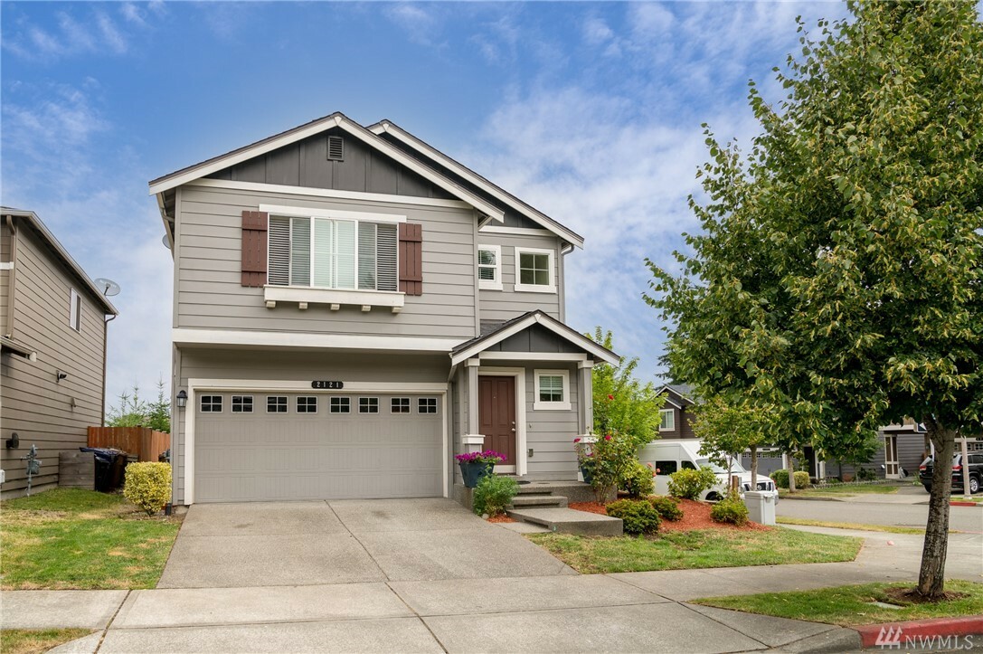 Property Photo:  2121 E 45th Ct  WA 98404 