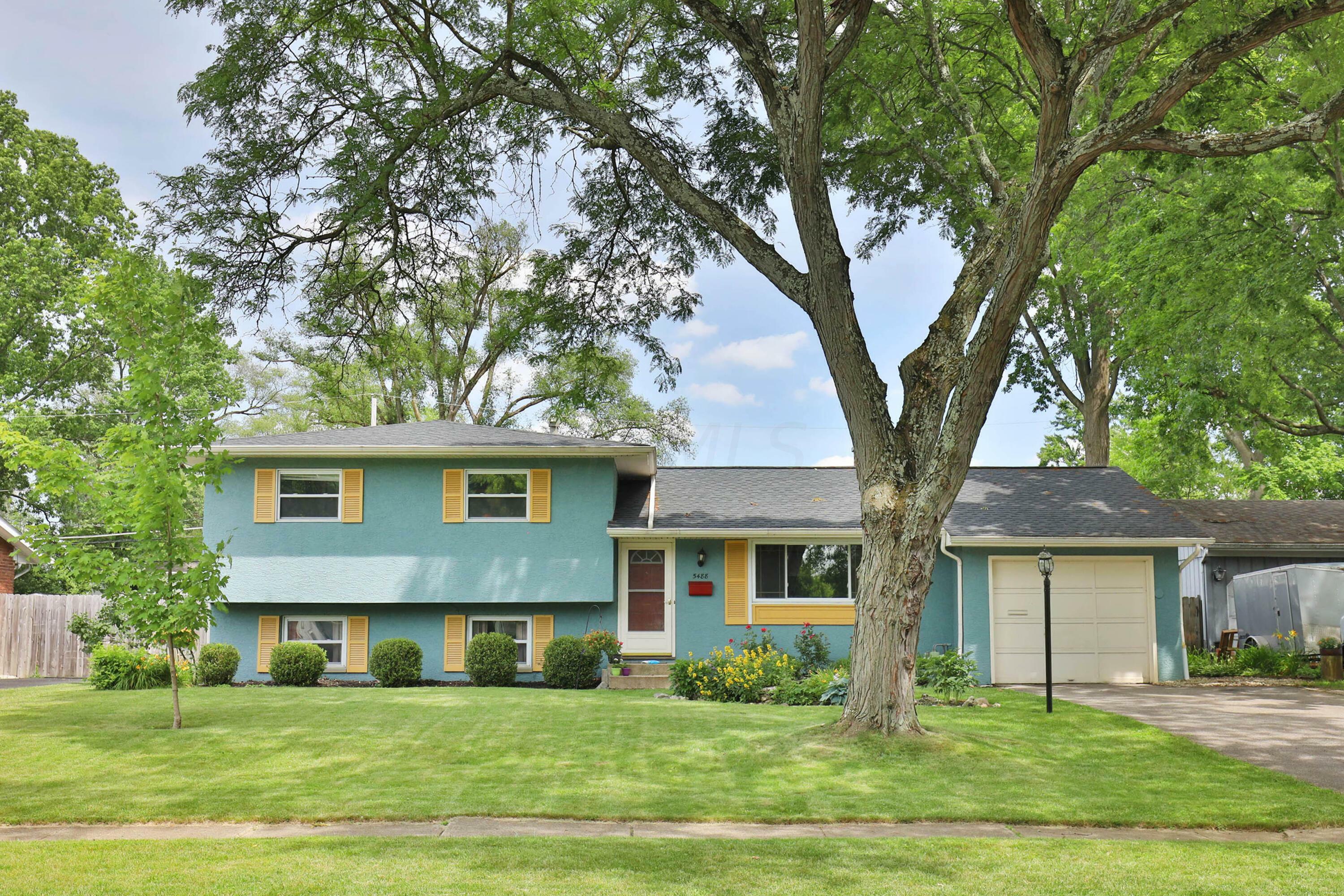 Property Photo:  5488 N Meadows Boulevard  OH 43229 