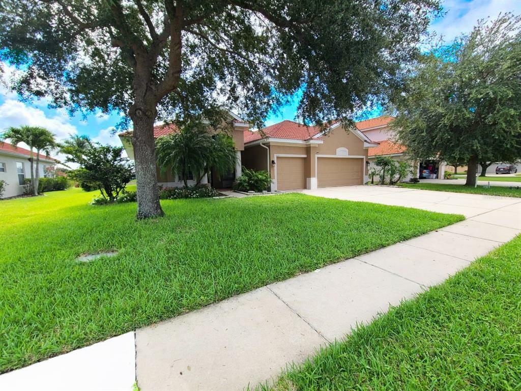 Property Photo:  6135 46th Street E  FL 34203 