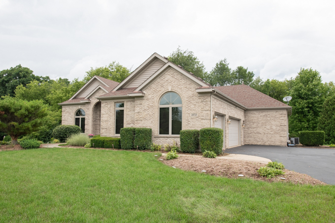 10713 Red Hawk Lane  Spring Grove IL 60081 photo