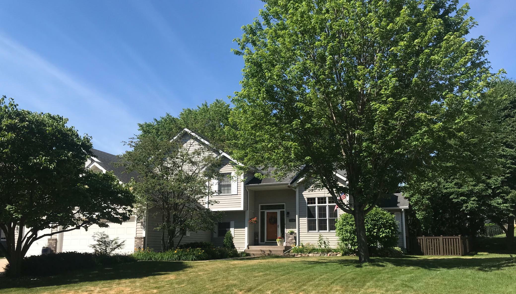 Property Photo: 2200 Parkview Lane MN 55125