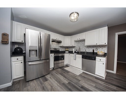 Property Photo: 115 River Street 1 MA 01832