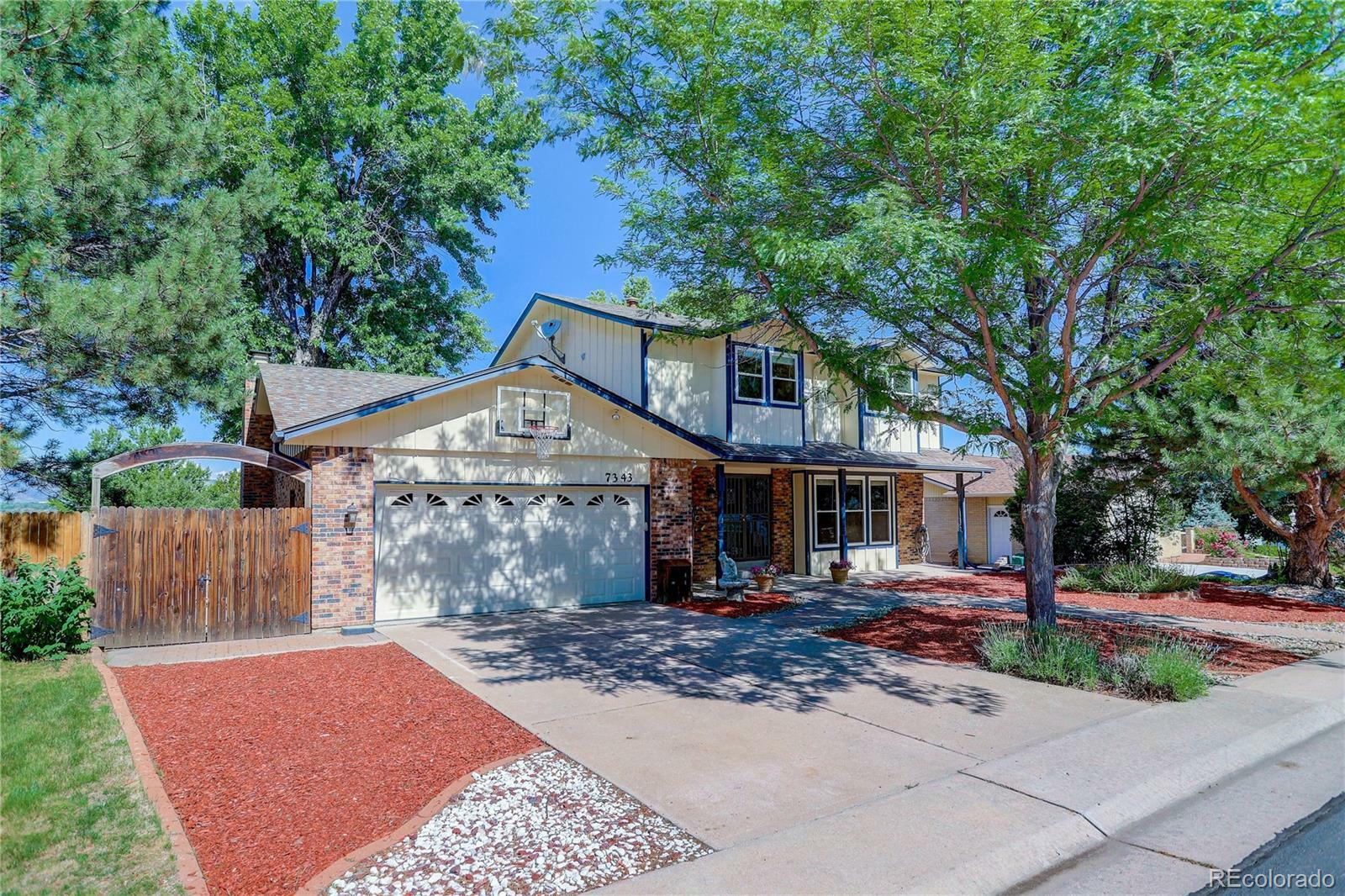 Property Photo: 7343 S Crescent Drive CO 80120