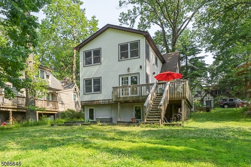 Property Photo: 20 Crestwood Dr NJ 07046