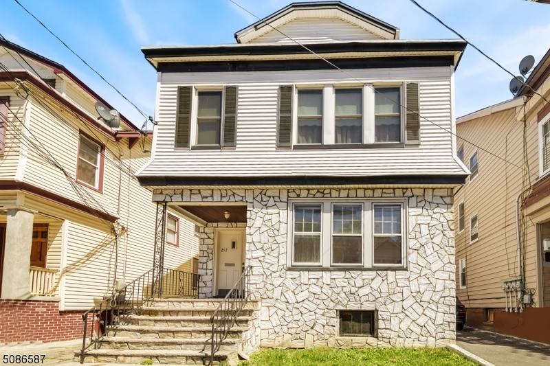 Property Photo: 252 Vermont Ave NJ 07111