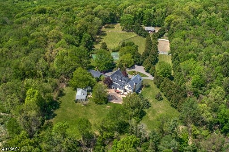 Property Photo:  30 Tanners Brook Rd  NJ 07930 