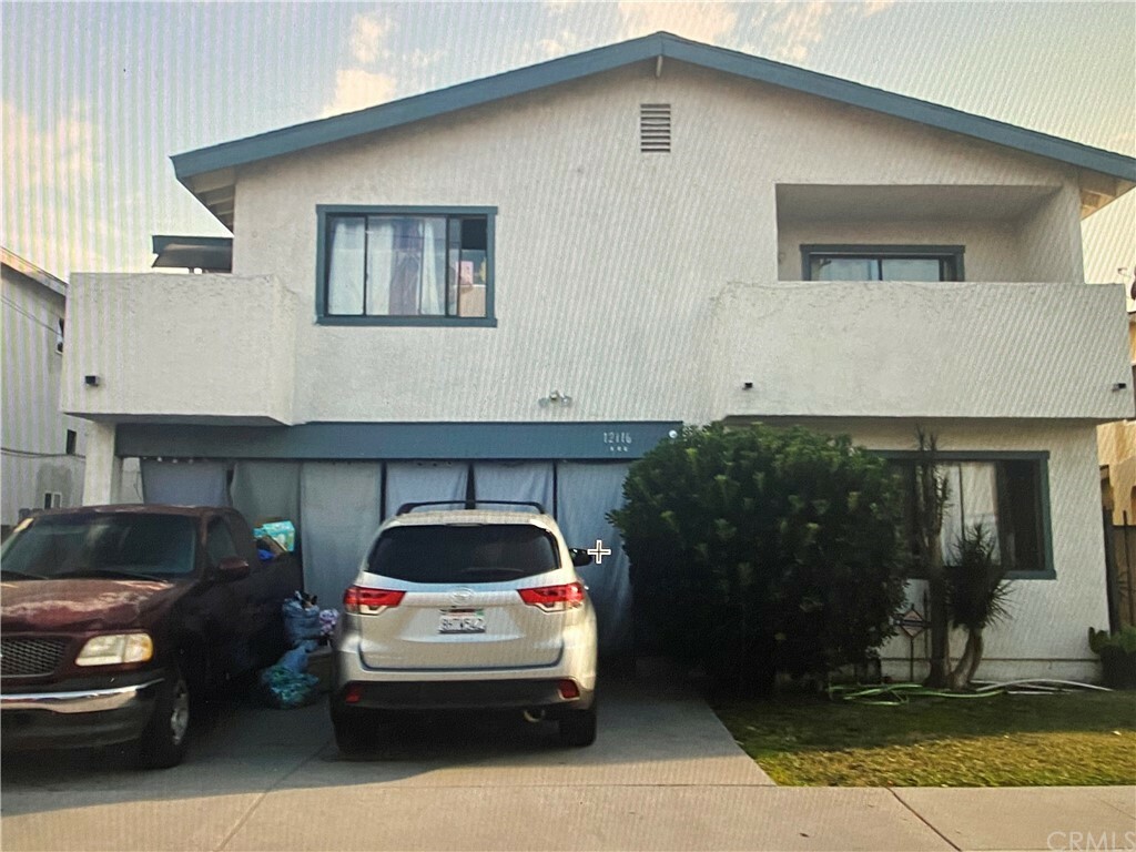 Property Photo:  12118 Pine Street  CA 90650 