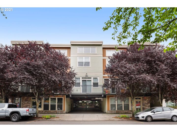 7520 SE Milwaukie Ave 208  Portland OR 97202 photo