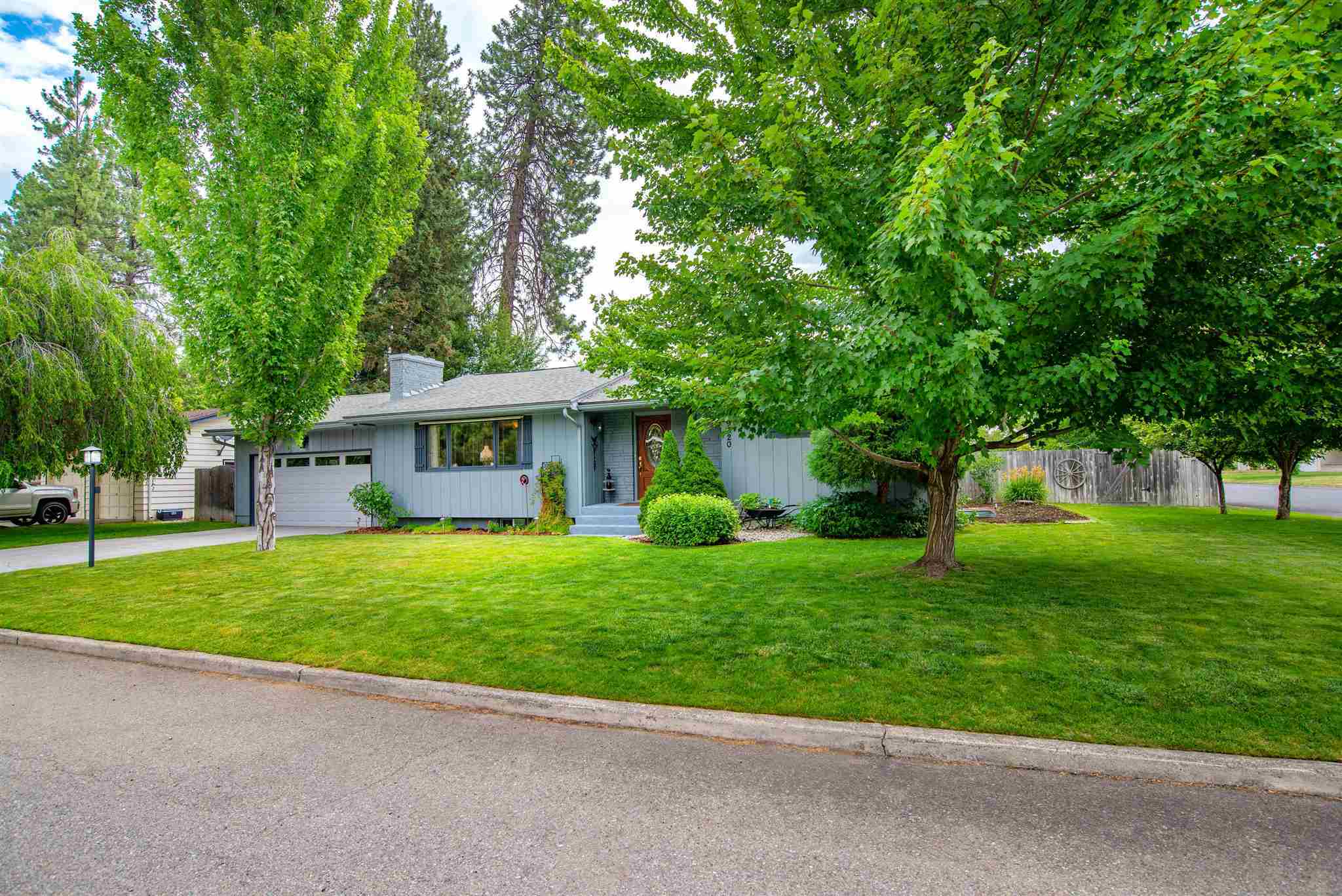 Property Photo: 9320 N Normandie Ln WA 99218