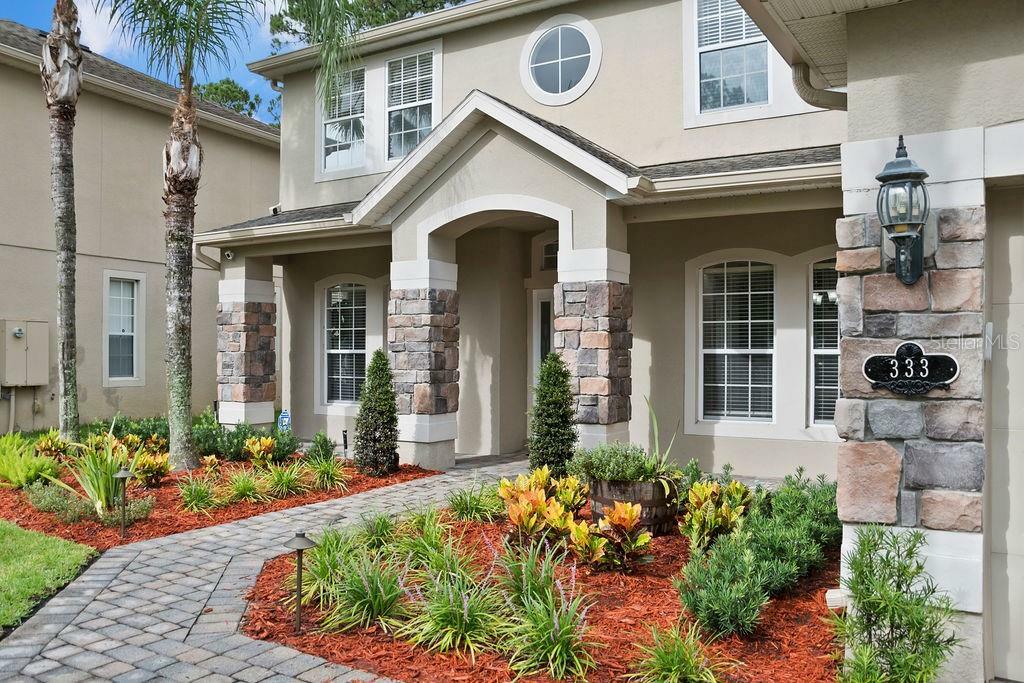 Property Photo: 333 Porchester Drive FL 32771