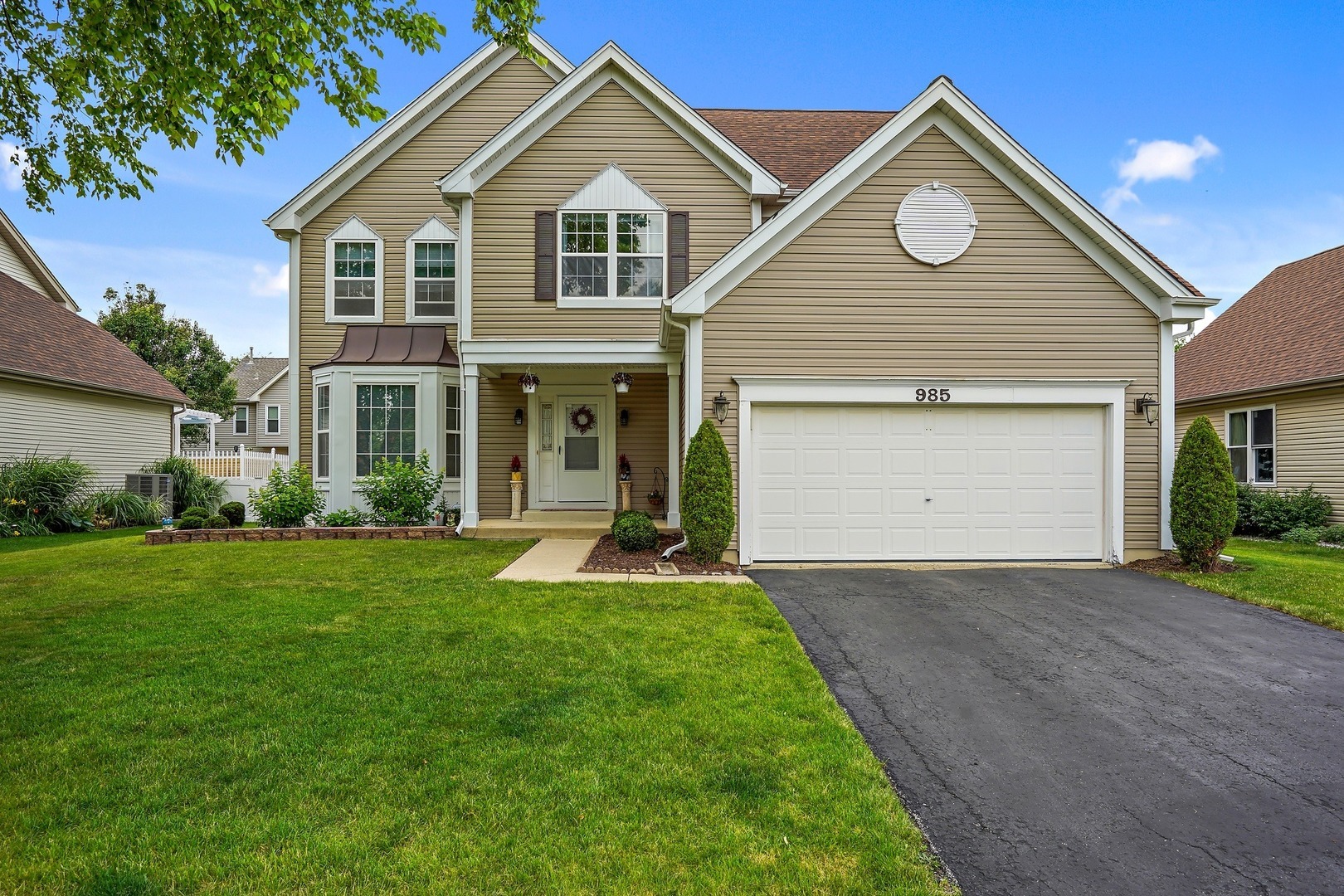 Property Photo: 985 Teasel Lane IL 60502