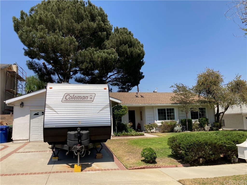 Property Photo:  11540 Bonham Avenue  CA 91342 