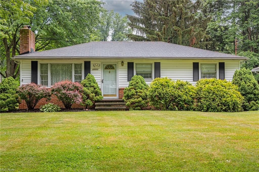 Property Photo:  39553 Robert Lane  OH 44035 