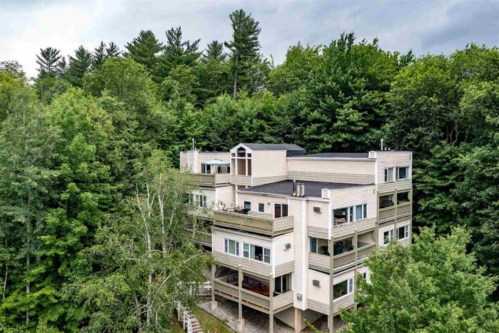 Property Photo:  220 Mountainside Drive #E401  VT 05672 