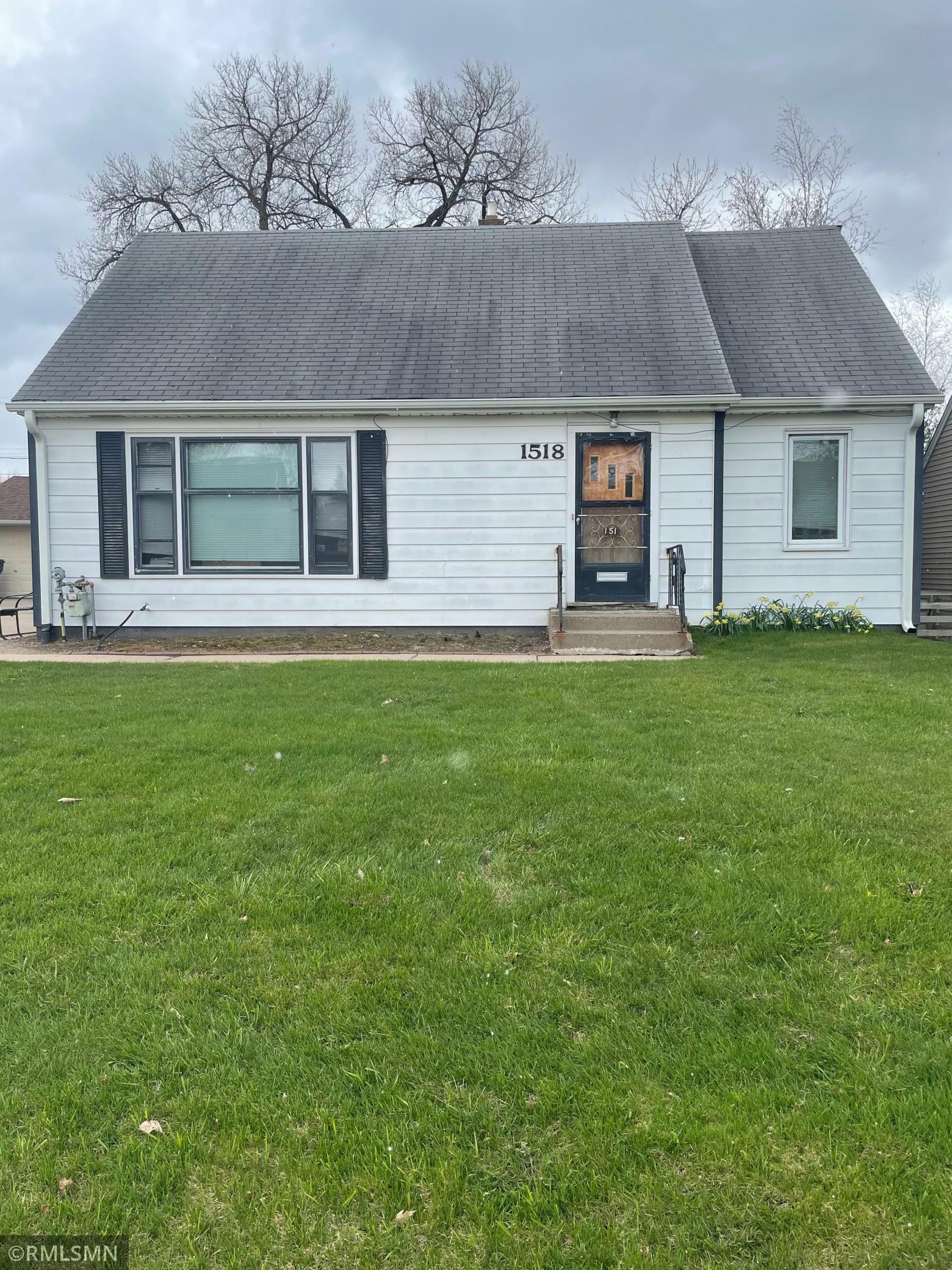Property Photo: 1518 Scheffer Avenue MN 55116