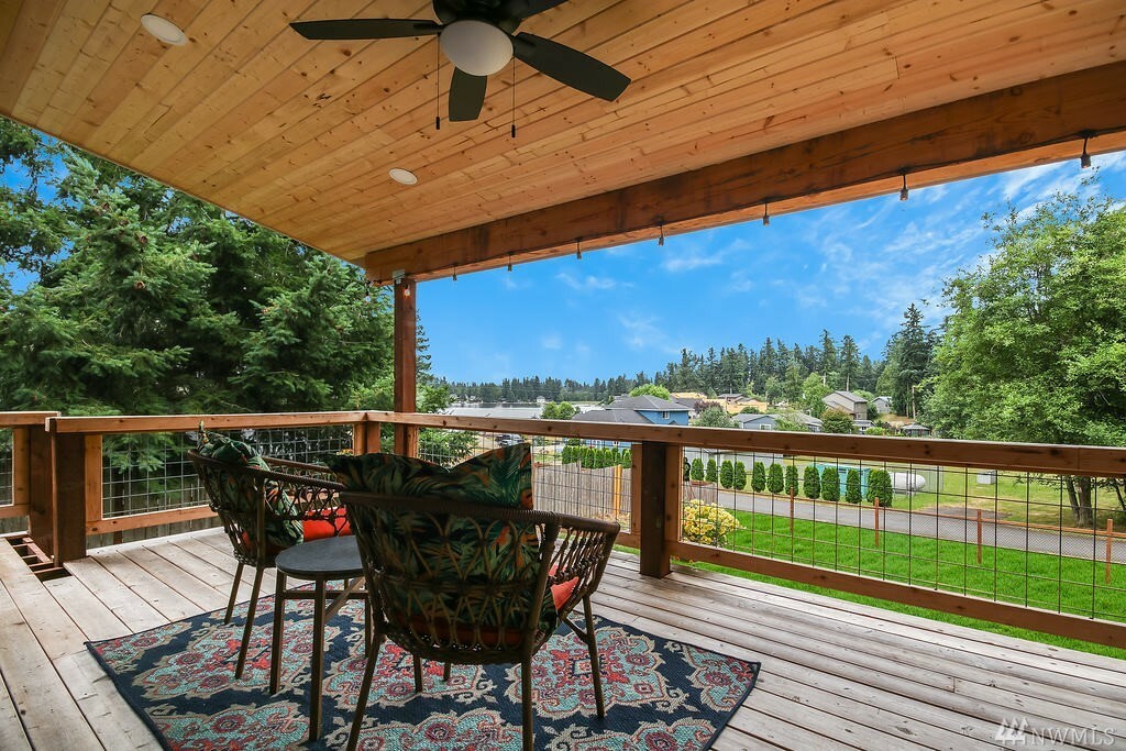 Property Photo:  16226 Lindsay Rd SE  WA 98597 