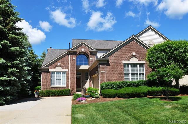 Property Photo:  5045 Belmonte Drive  MI 48306 