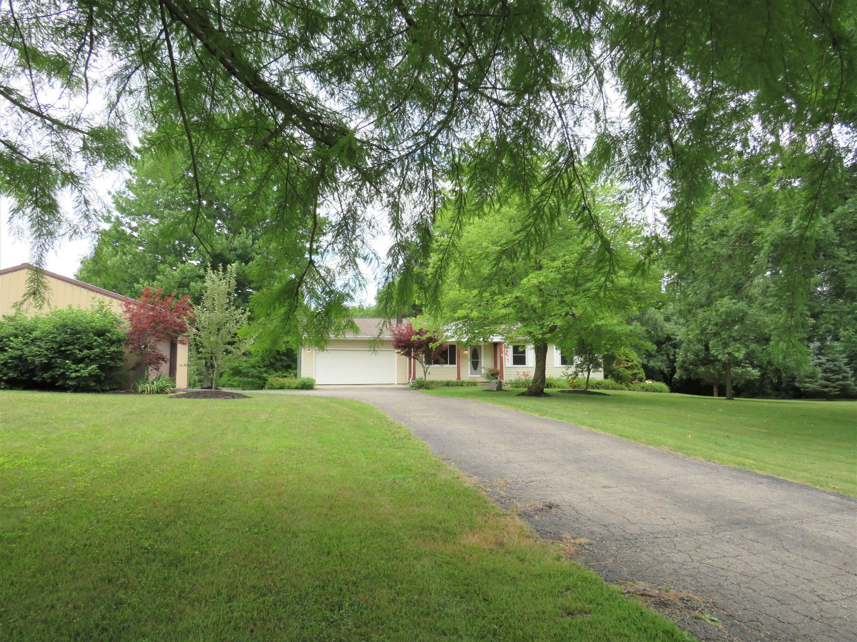 Property Photo:  12530 Saylor Road NW  OH 43105 