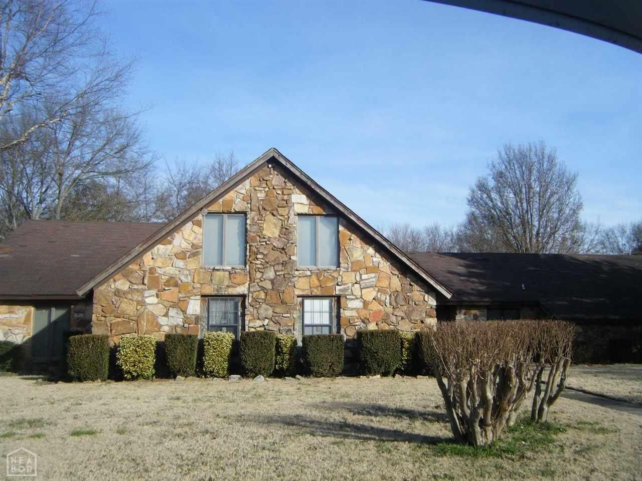 Property Photo:  100 W Greenbirar  AR 72370 