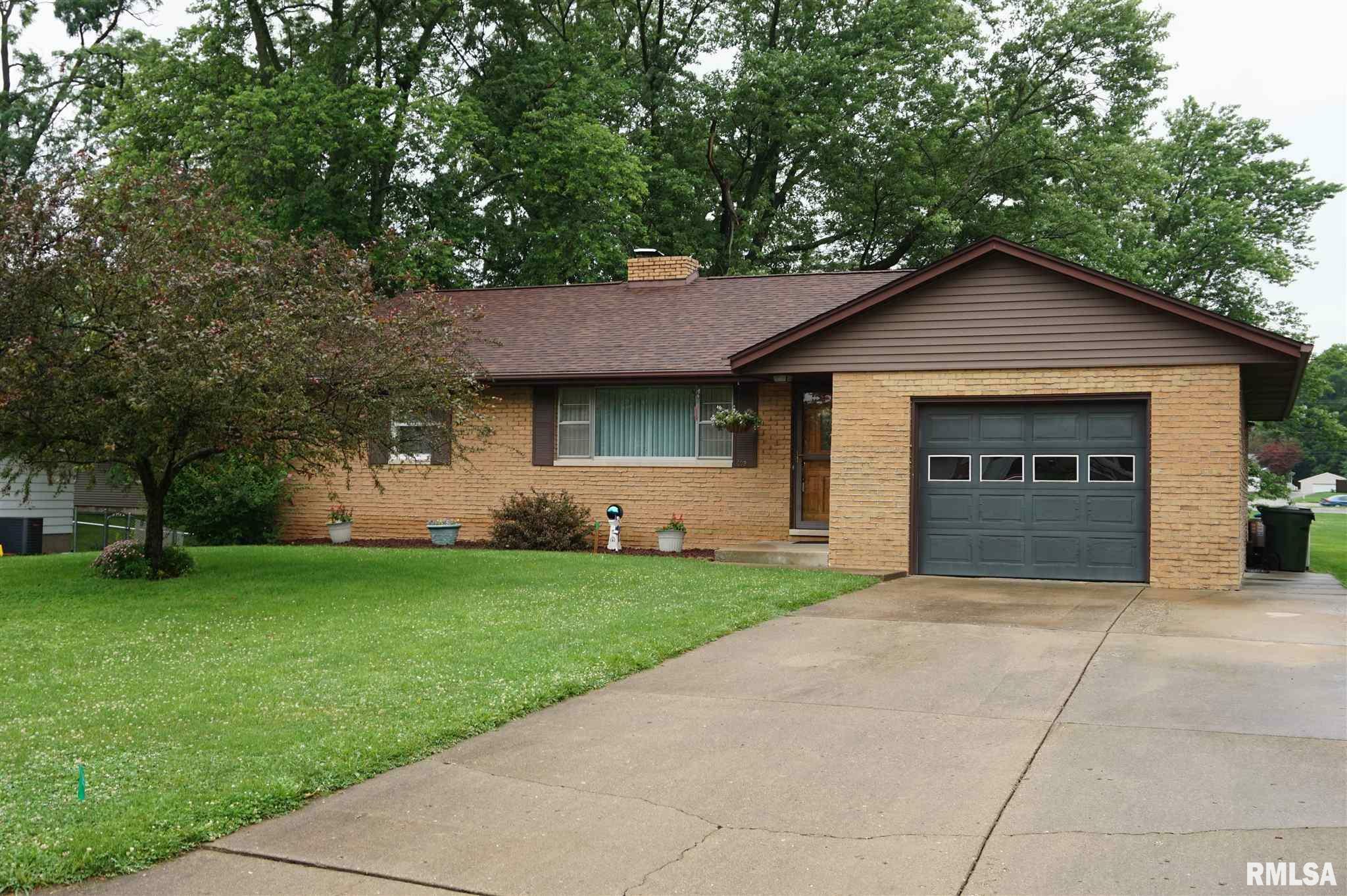 109 Brentwood  East Peoria IL 61611 photo