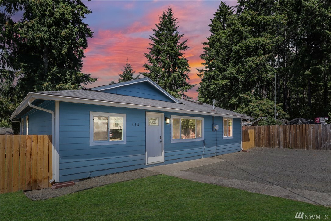 Property Photo:  536 E Hazel St  WA 98584 