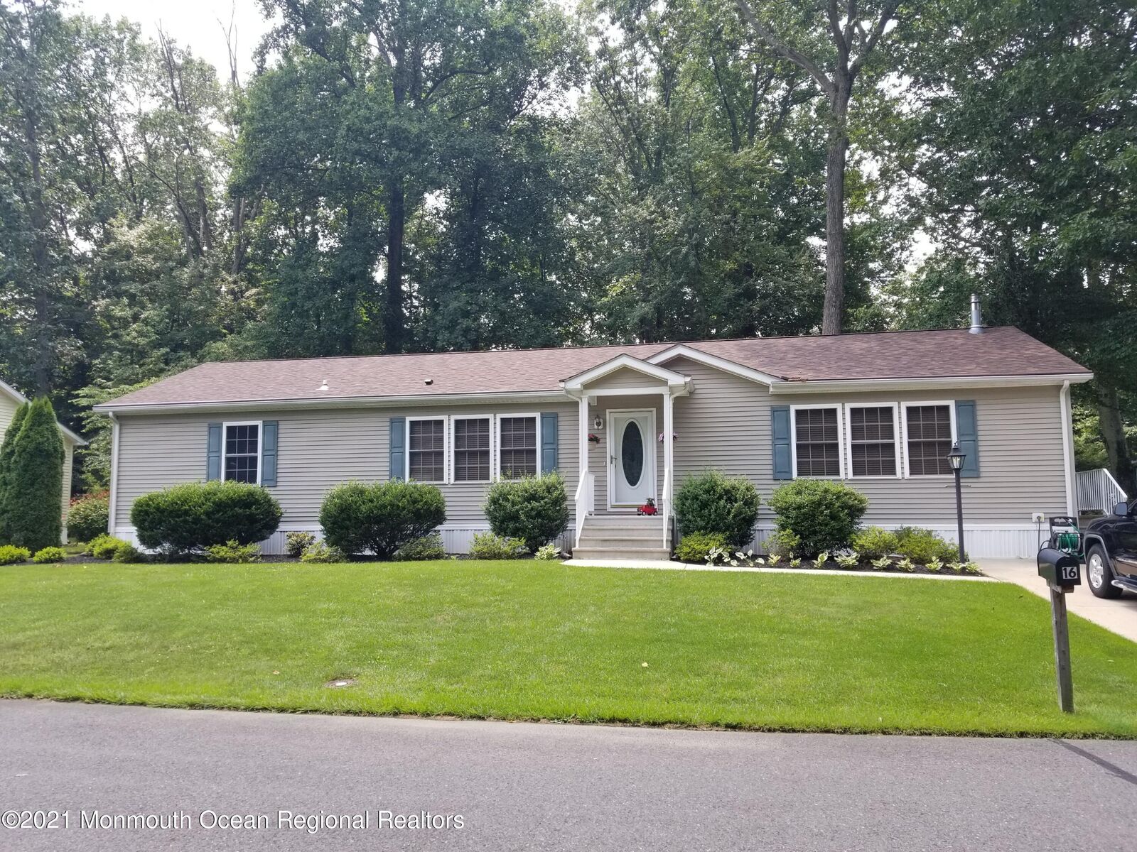 Property Photo:  16 Cranberry Drive  NJ 08514 