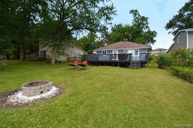 4159 Highcrest Drive  Genoa Twp MI 48116 photo