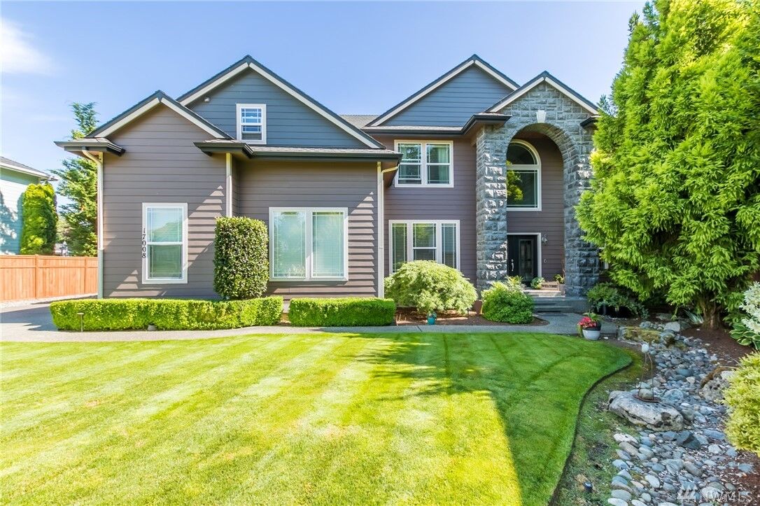 Property Photo:  17008 27th St E  WA 98391 