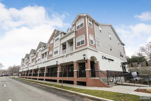 Property Photo:  764 Newbridge Road 2D  NJ 07666 