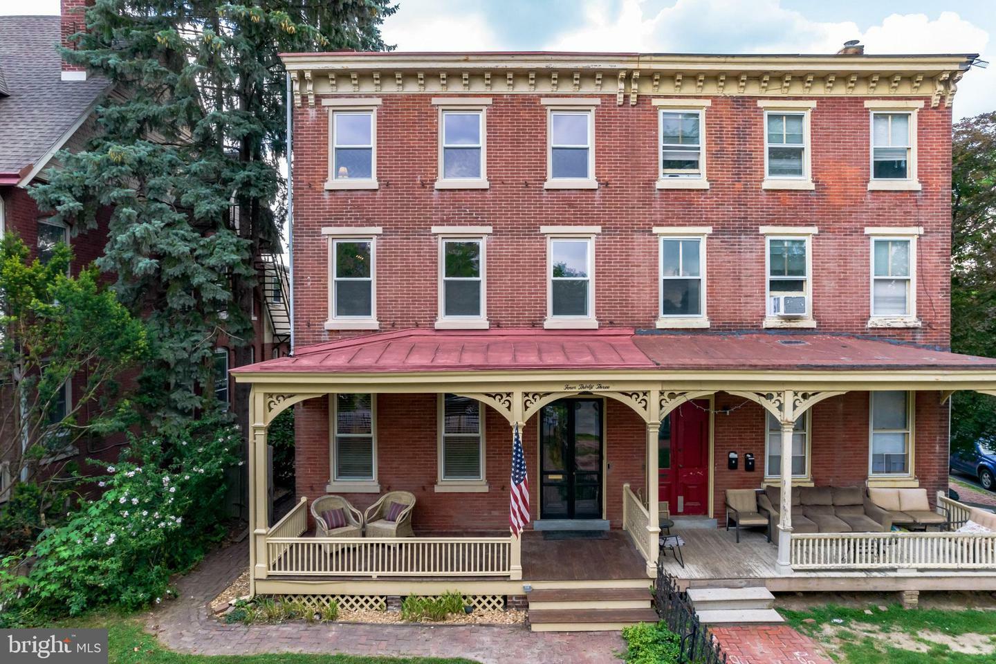 Property Photo: 433 S Walnut Street PA 19382