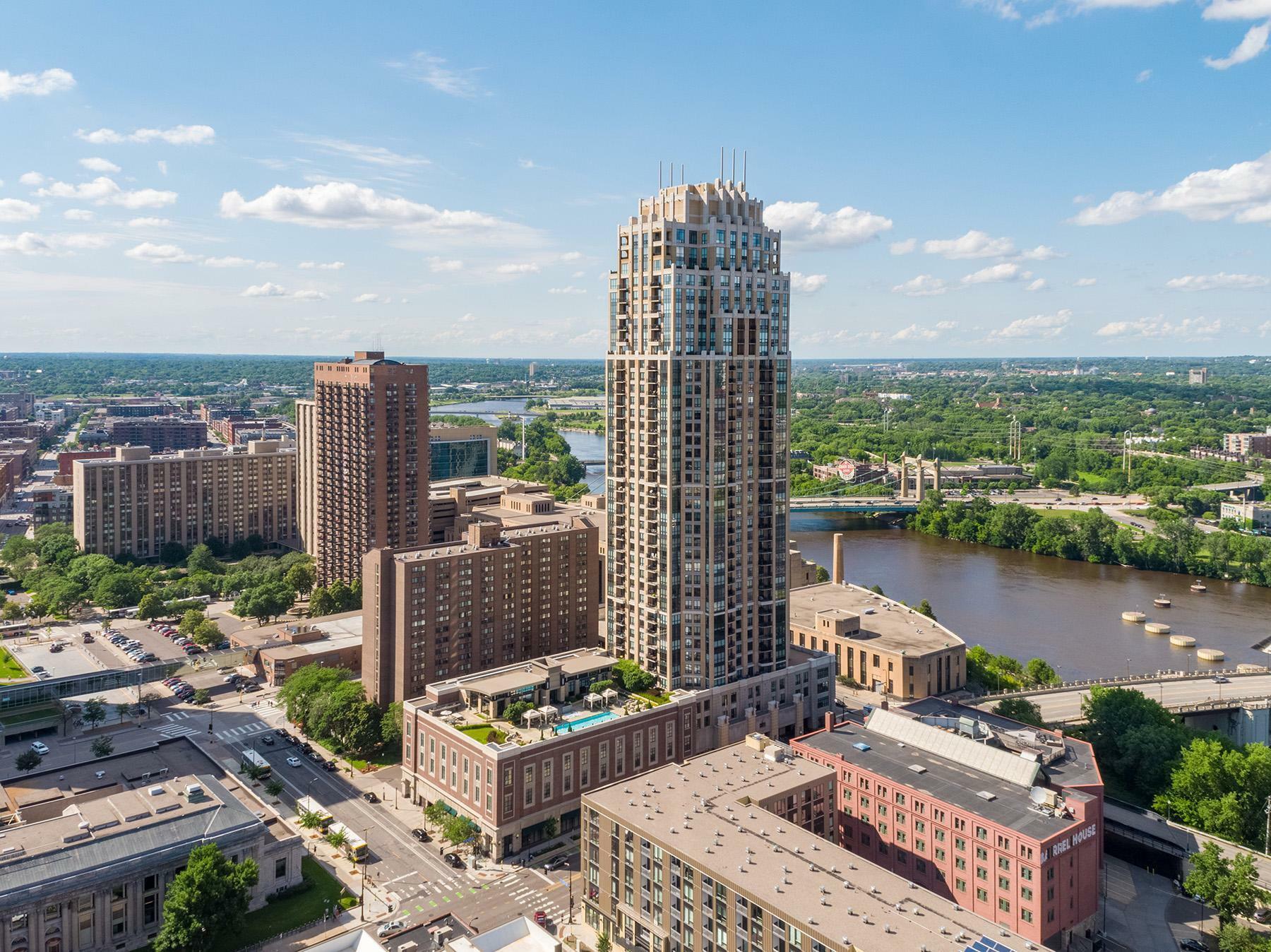 Property Photo: 100 3rd Avenue S 203 MN 55401