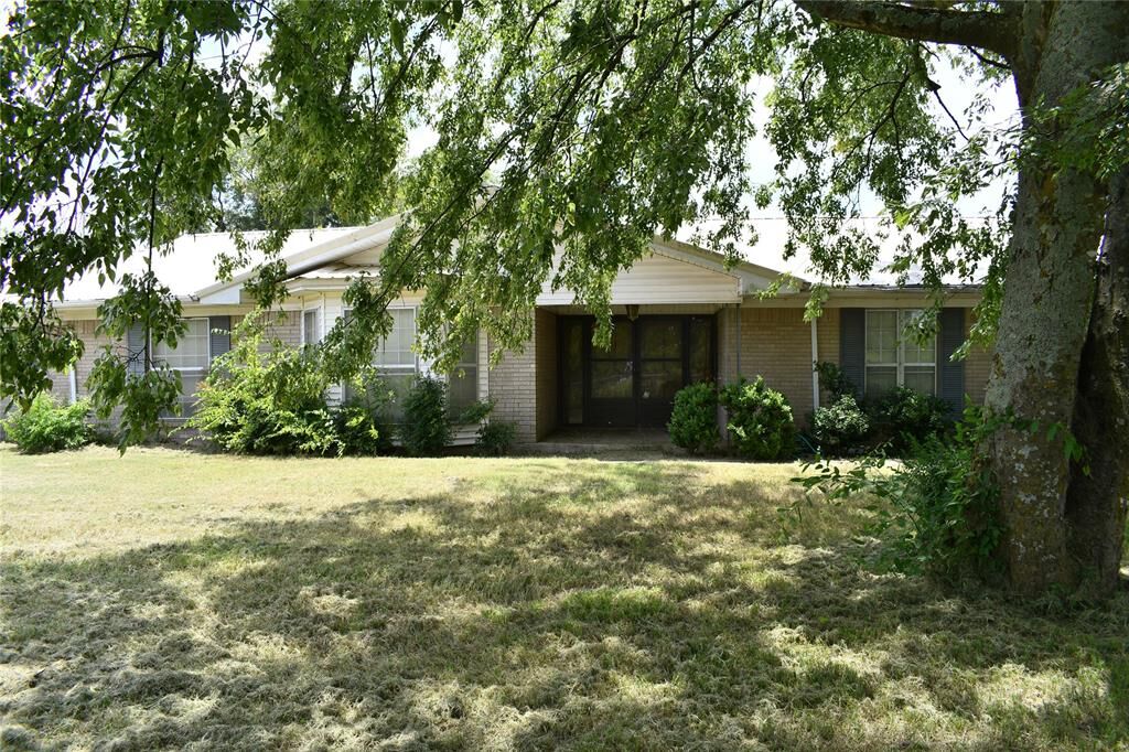 Property Photo: 9756 US Highway 67 TX 75478
