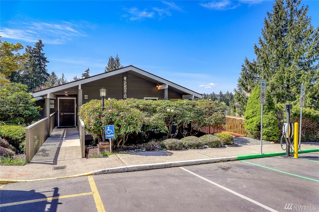 Property Photo:  20161 Vikings Crest Lp NE 5-306  WA 98370 