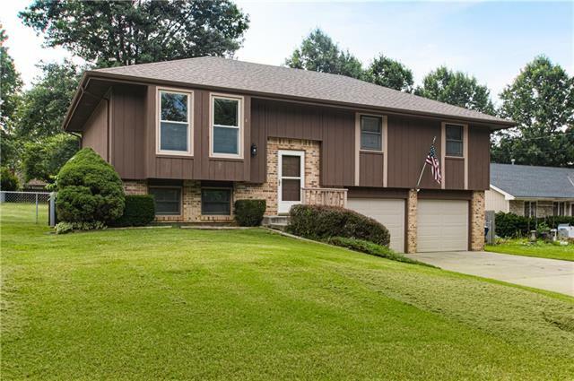 Property Photo: 317 Bonnie Lane MO 64068