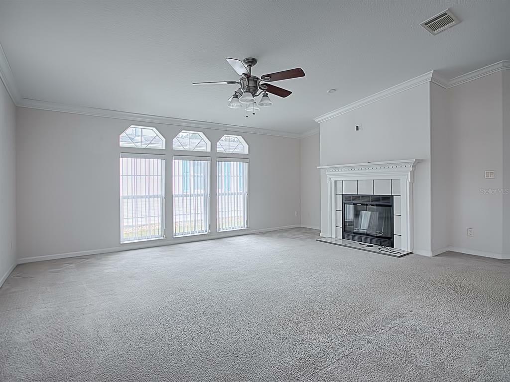 Property Photo:  5465 Williamsburg Lane  FL 34785 