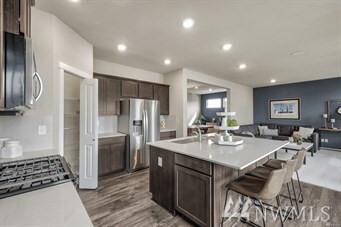 Property Photo: 27706 219 Place SE WA 98038