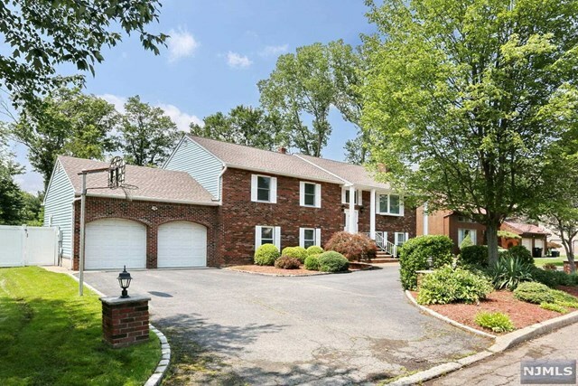 Property Photo: 19 Bluebell Court NJ 07652