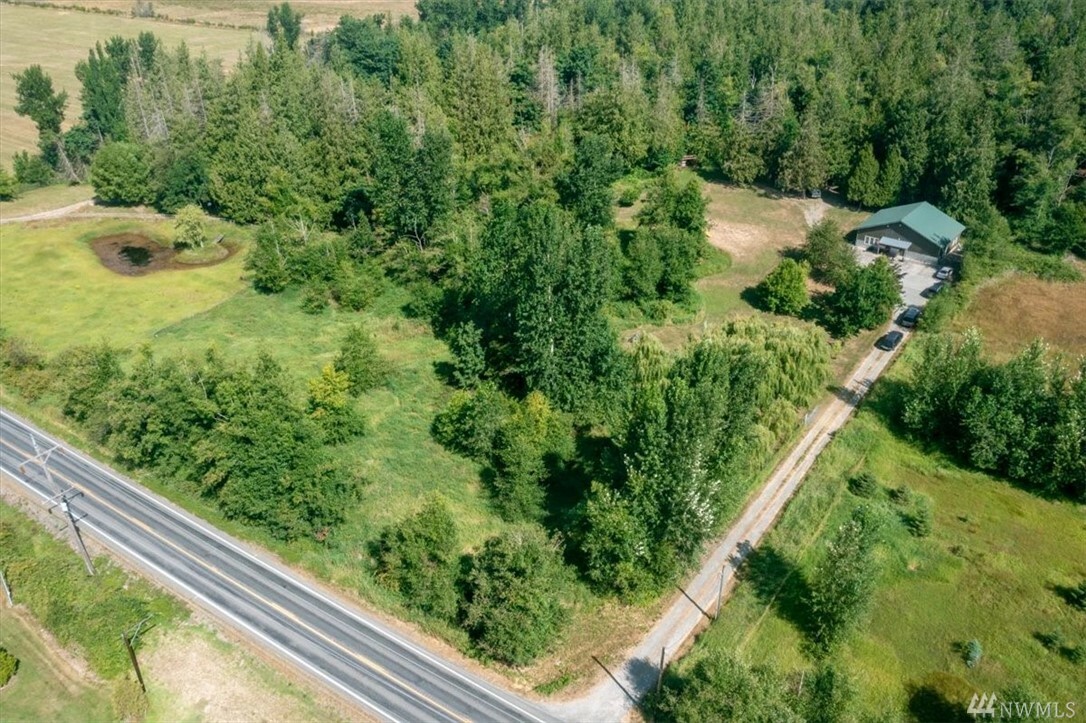 Property Photo:  2244 E Badger Rd  WA 98247 