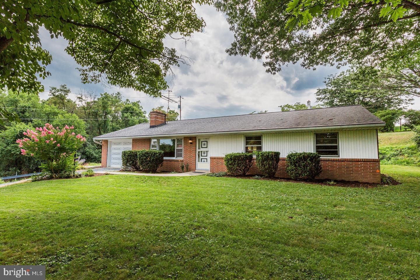 Property Photo:  51 S Heck Road  PA 17543 