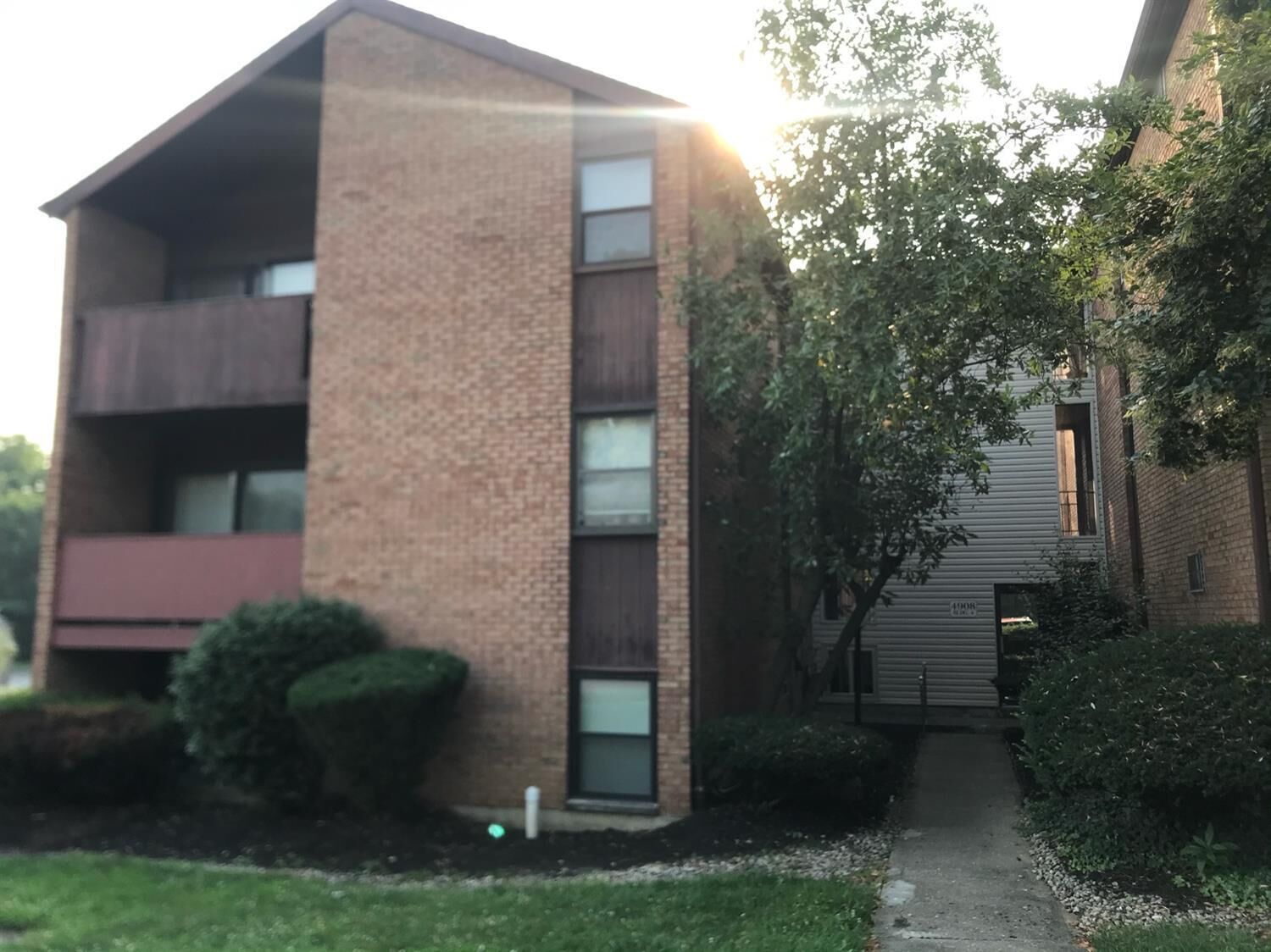 Property Photo: 4908 Chalet Dr 10 OH 45217