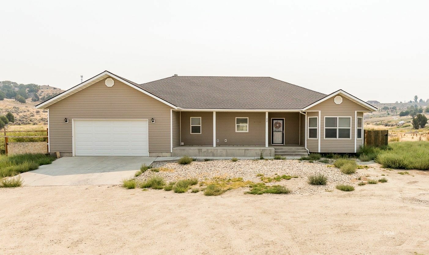 Property Photo:  358 Country Club Parkway  NV 89815 