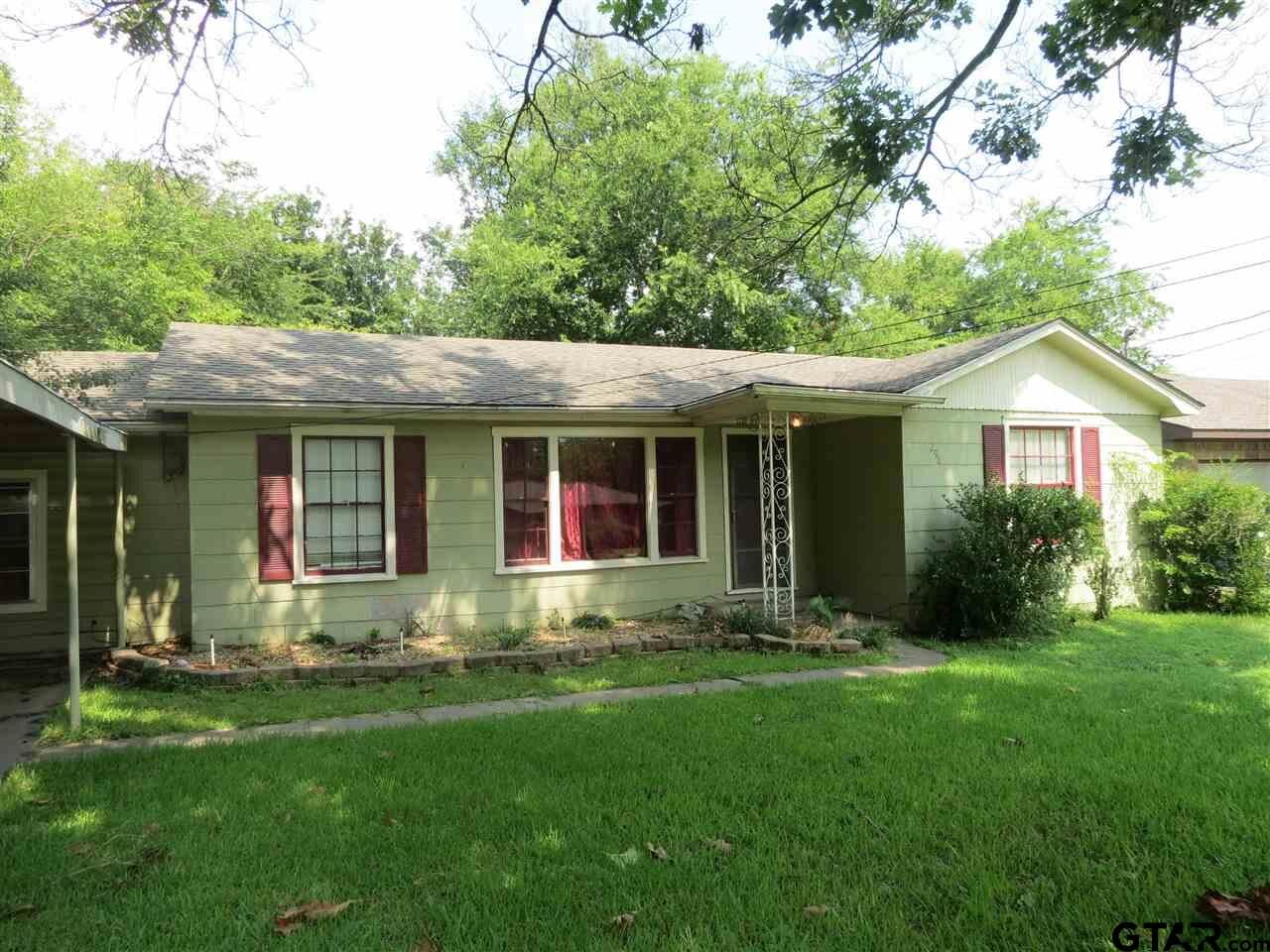 Property Photo:  298 N Pecan  TX 75790 