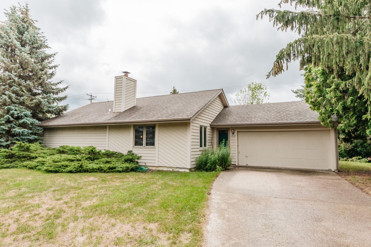 Property Photo:  14835 W Janice Ct  WI 53151 