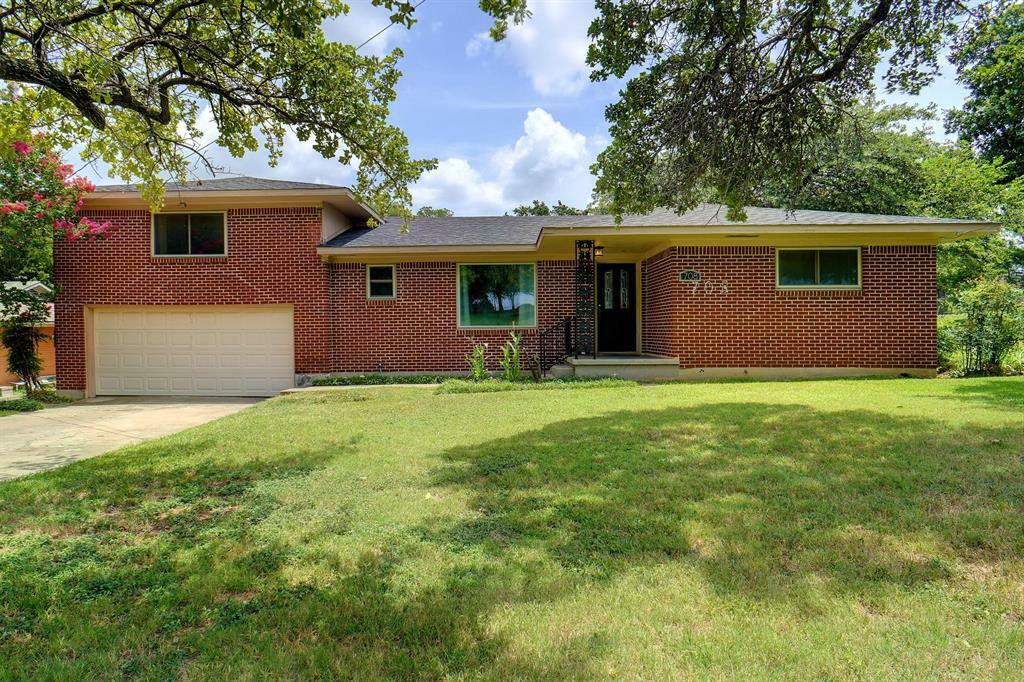 Property Photo:  708 Thomas Street  TX 76201 