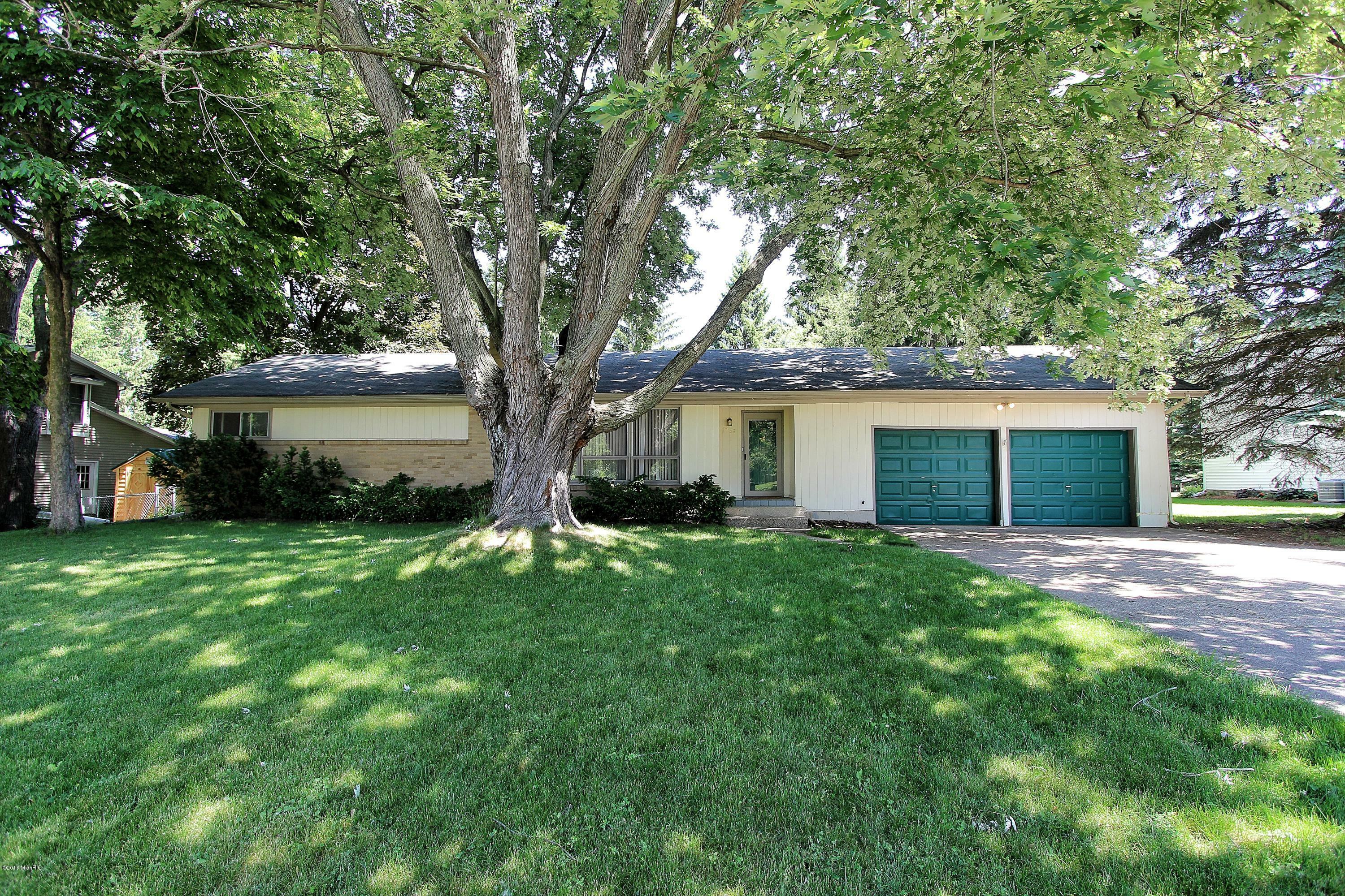 Property Photo: 1732 Sherwood Drive SE MI 49506