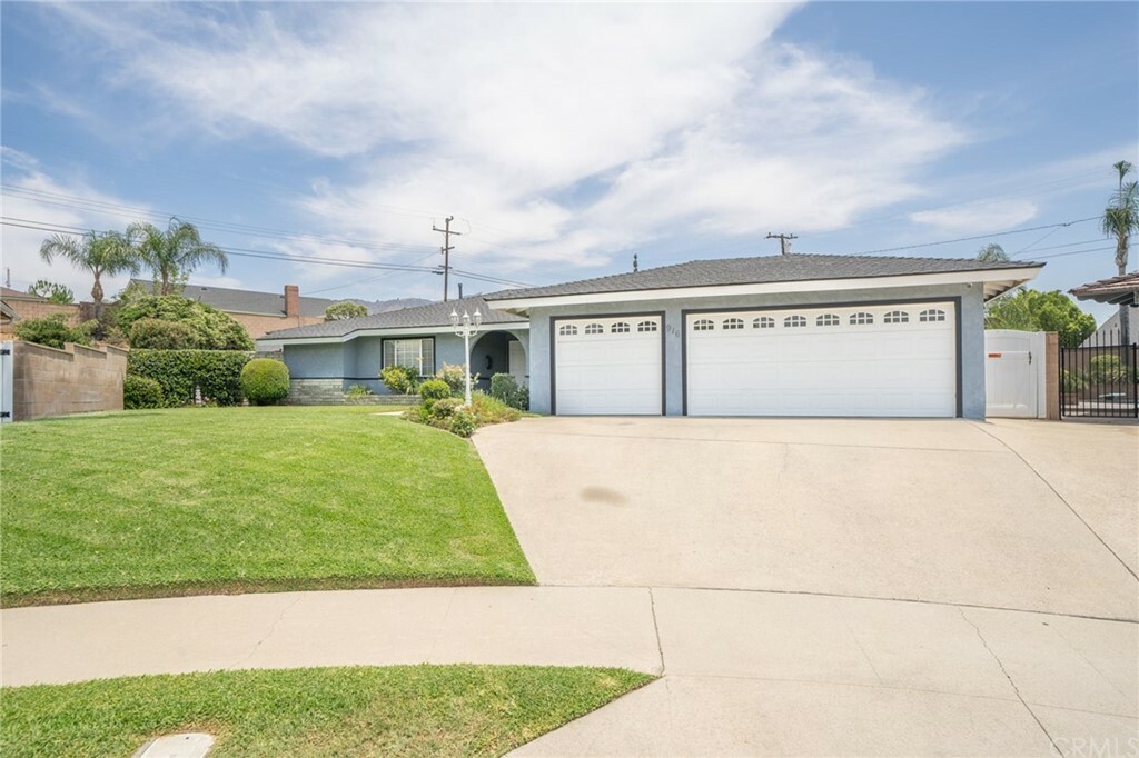 Property Photo:  916 Inverness Avenue  CA 91740 